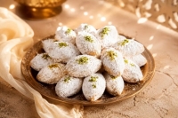 طرز تهیه قطاب یزدی اصیل با دو روش بدون فر و در فر
