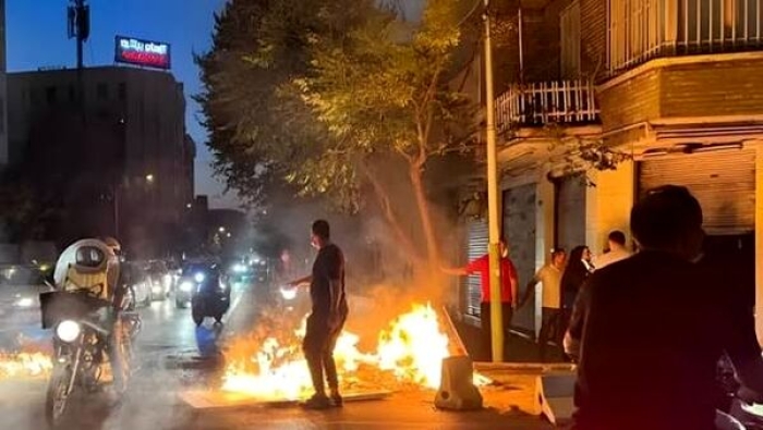 پاسخ زینی‌وند به ادعای سقوط مشهد در اغتشاشات دی‌