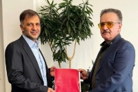 مدیرعامل سابق استقلال در مسیر سرمربی اسبق آبی‌ها/ معمای نکونام در تراکتور؛ جواد انتخاب چه کسی بود؟!