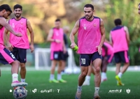 پایان انتظار هواداران پرسپولیس؛/ سوپرایز کادر فنی پرسپولیس در مورد اورونوف!