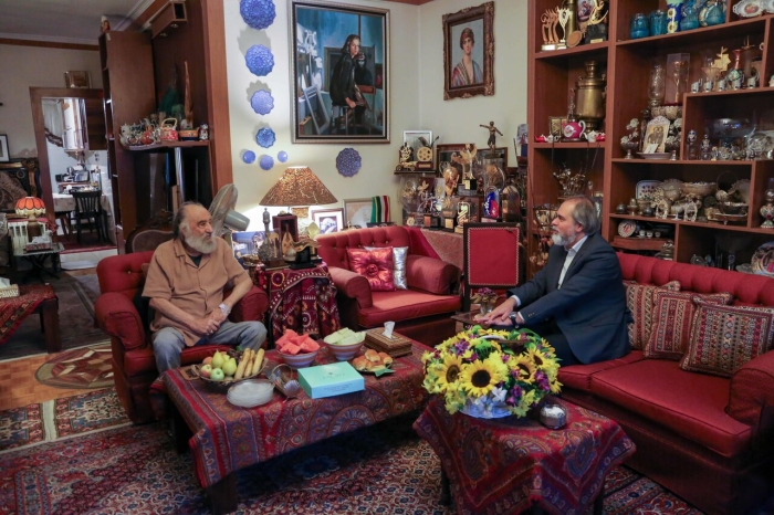 فریدزاده به دیدار داریوش ارجمند رفت؛ تا جان در بدن دارم کار می‌کنم