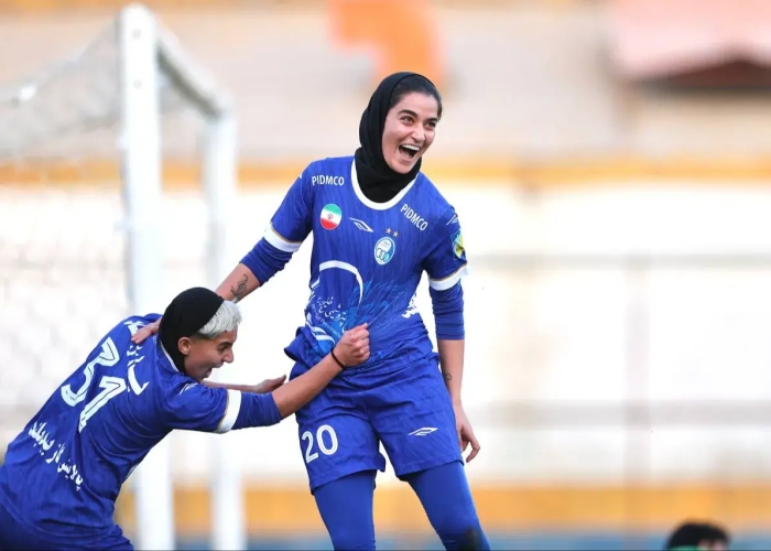 استقلال 2 – پالایش گاز ایلام 0/ ورود قاطع استقلال به لیگ برتر زنان