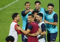 هیچکس مصاحبه نکرد؛/ نمایش درخشان و هماهنگ تیم ملی در فرودگاه! (عکس)