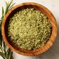 طرز تهیه نمک سبزیجات خانگی؛ چاشنی خوش‌عطر برای انواع غذا