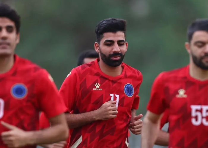 پول رسید، الطلبه از انحلال فاصله گرفت