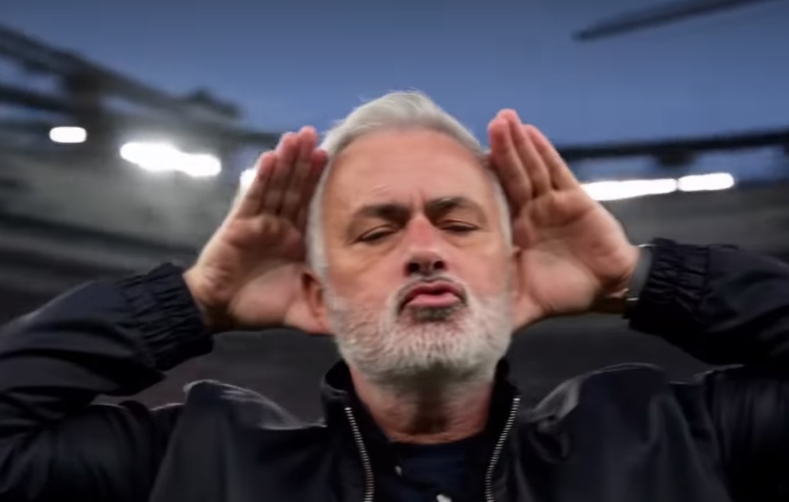 2554884
