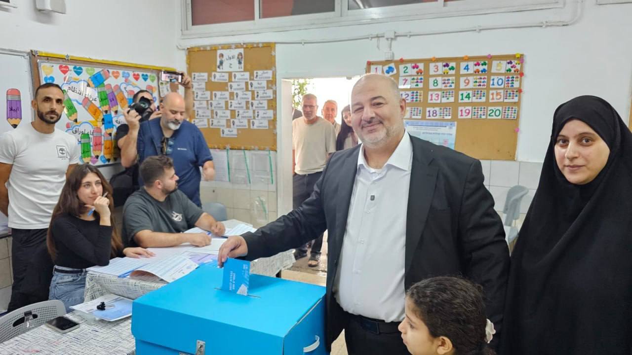 عباس